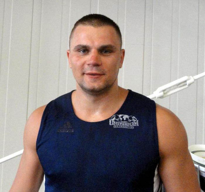 דניס Boytsov - מתאגרף כבד במשקל מוכשר